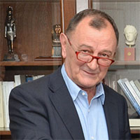 Γιώργος Σμύρης