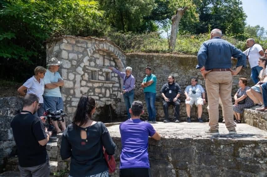 Αποκατάστασης παραδοσιακής κρήνης στην Βαμβακού Λακωνίας — φωτογραφία 3